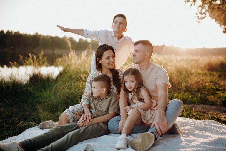 5 Simple Ways to Build a Stronger Family Every Day